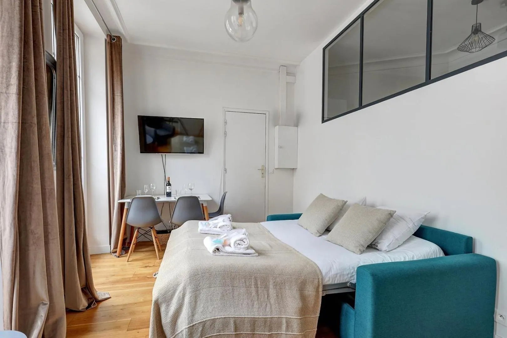 Apartment 338 Montmartre - Superb In Paris