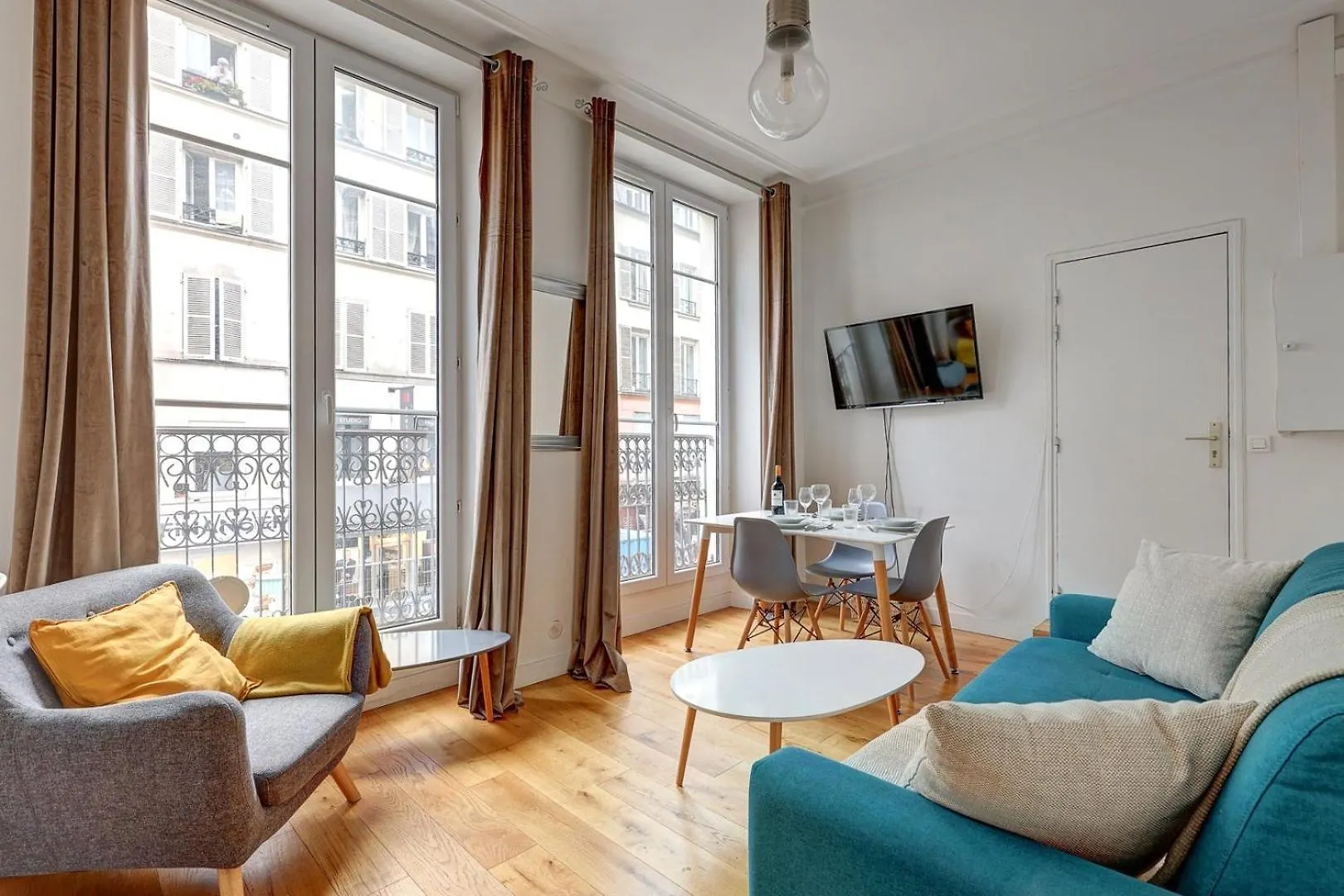 Appartement 338 Montmartre - Superb In Paris